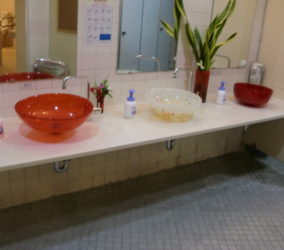トイレ内部改修工事