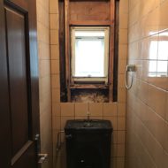 トイレ壁補修工事