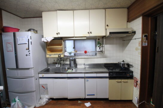 Before ②