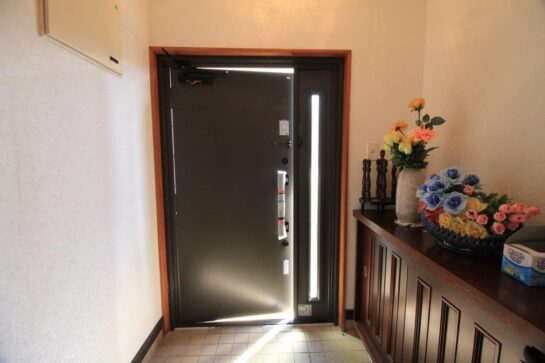 After　玄関ドアの取替え（カバー工法）