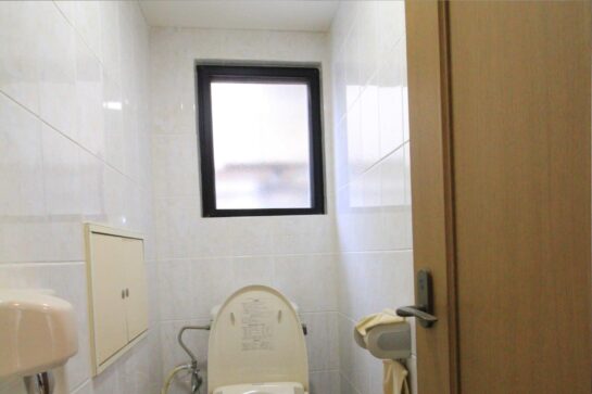 Before　トイレ壁のリフォーム