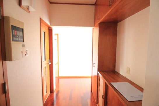 Before　玄関のリフォーム