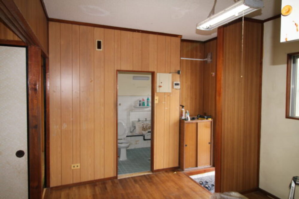 Before　クロスの貼り替えリフォーム