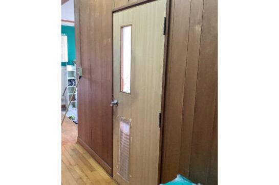 Before　室内ドアのリフォーム