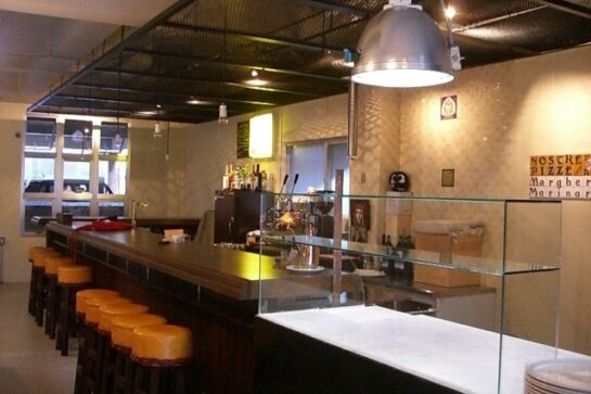 After 沖縄県那覇市の店舗