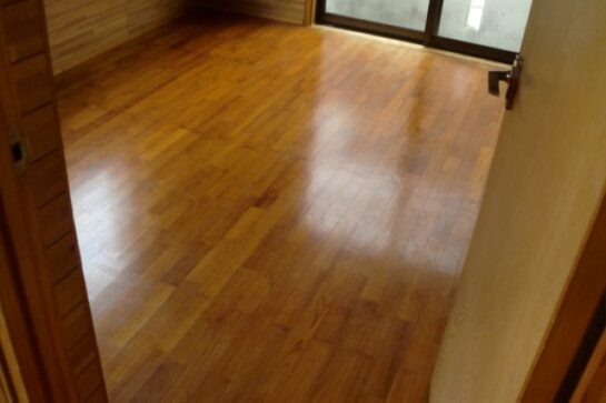Before　床のリフォーム