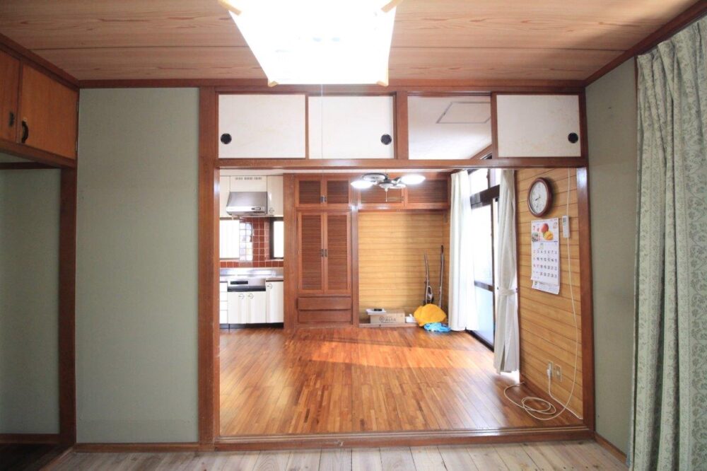 Before　リフォーム前の和室とLDK