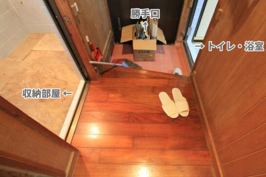 Before　廊下 床のリフォーム