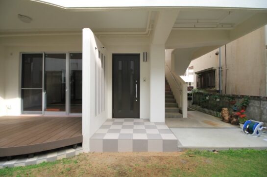 After　二世帯住宅　玄関