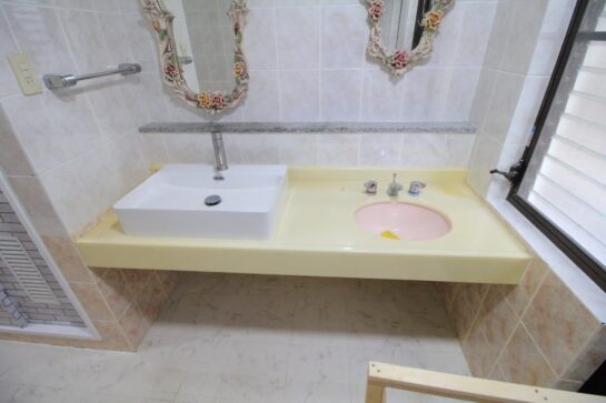 Before　洗面化粧台のリフォーム