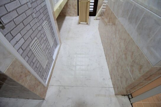 Before　洗面室の床リフォーム