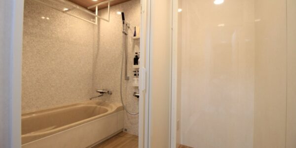 水まわりとクロス・タイルのリフォーム（沖縄県 西原町 U様邸）