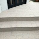 玄関ポーチのタイル貼り替え