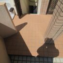 玄関ポーチのタイル貼り替え