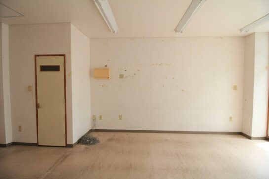 Before　事務所を住居にリノベーション